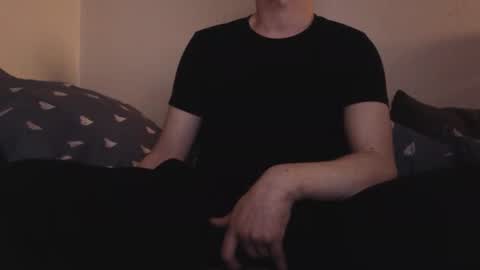 Snapshot of mcmike_es chatting on December 31, 2024, 8:37 am Mike online show from December 31, 2024, 8:37 am