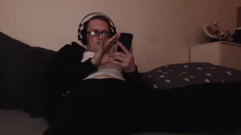 Snapshot of mcmike_es chatting on January 25, 2025, 10:08 am Mike online show from January 25, 2025, 10:08 am