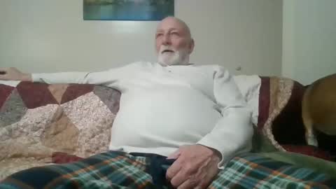 mdane99 online show from January 6, 2025, 2:04 am