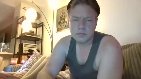 me2283 online show from December 23, 2024, 4:12 am