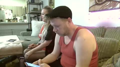 me2283 online show from February 15, 2025, 4:03 am