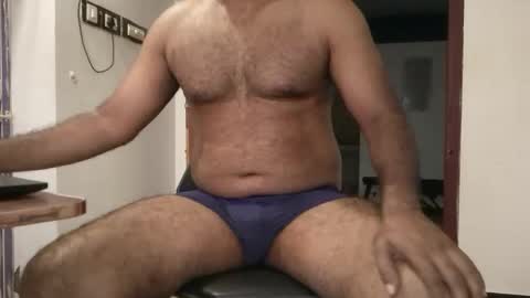 me_hai12 online show from December 2, 2025, 12:10 pm