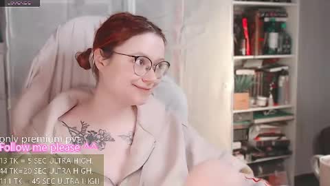 Snapshot of me_hanna chatting on April 29, 2026, 5:11 am Hanna online show from April 29, 2026, 5:11 am