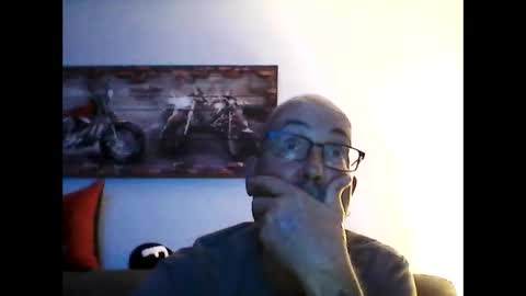 Snapshot of meathome3 chatting on September 29, 2025, 1:33 am me at home online show from September 29, 2025, 1:33 am