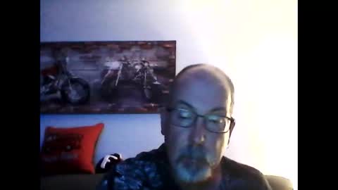 Snapshot of meathome3 chatting on October 18, 2025, 2:25 am me at home online show from October 18, 2025, 2:25 am