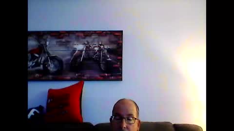 Snapshot of meathome3 chatting on November 14, 2025, 5:11 pm me at home online show from November 14, 2025, 5:11 pm