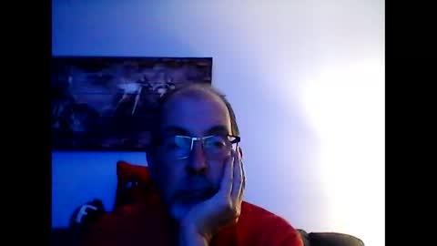 Snapshot of meathome3 chatting on December 19, 2025, 4:52 am me at home online show from December 19, 2025, 4:52 am