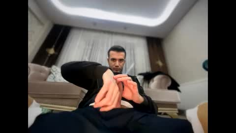 Bugi online show from January 14, 2026, 10:14 pm