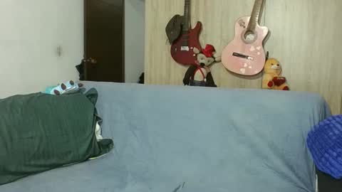 medellin morx online show from October 8, 2025, 5:27 am