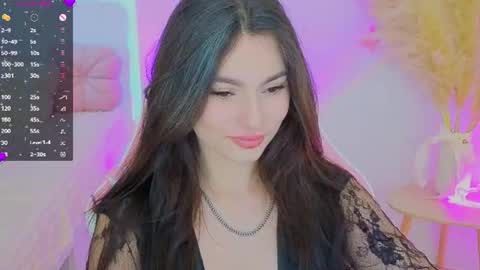 Snapshot of medina_andress chatting on June 16, 2026, 5:37 pm Dina online show from June 16, 2026, 5:37 pm