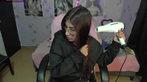 Katrina online show from November 12, 2025, 4:46 am