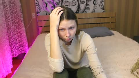 meek_cutie online show from February 6, 2025, 12:37 pm