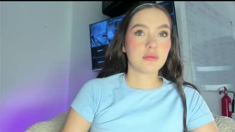 Snapshot of megaan_rouse chatting on May 11, 2026, 3:07 pm megaan_rouse online show from May 11, 2026, 3:07 pm