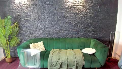 Snapshot of megaboobsdee chatting on October 27, 2025, 5:33 am megaboobsdee online show from October 27, 2025, 5:33 am