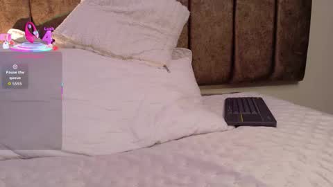 Snapshot of megan__cole1 chatting on October 9, 2025, 7:50 am Megan online show from October 9, 2025, 7:50 am