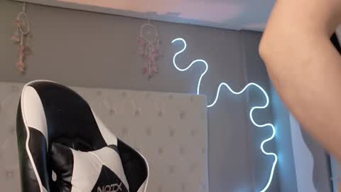 Megan  online show from January 19, 2026, 3:43 am