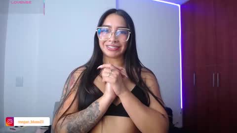 Megan Bluee online show from November 24, 2025, 5:56 pm