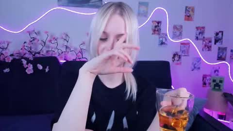 Megan and Anna online show from January 17, 2026, 5:49 pm