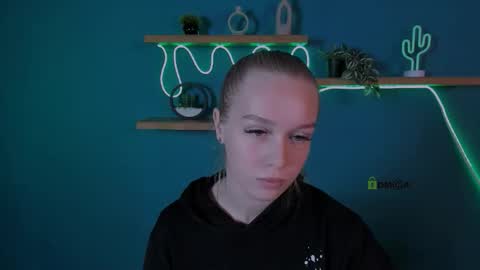 megan_cold online show from October 25, 2025, 9:06 am