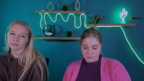 megan_cold online show from October 28, 2025, 9:35 am