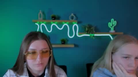 megan_cold online show from November 4, 2025, 9:41 am