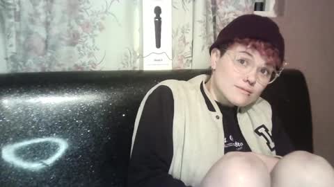 Megan and sophi online show from December 22, 2024, 5:12 am