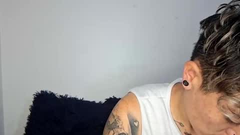 Megan and sophi online show from September 19, 2025, 2:57 am