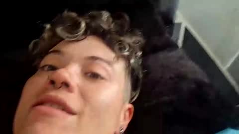 Megan and sophi online show from November 9, 2025, 1:31 pm