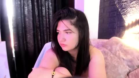     online show from December 3, 2024, 5:55 pm