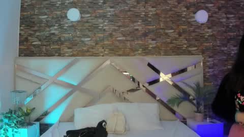     online show from January 8, 2026, 12:29 pm