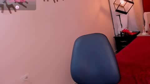 Snapshot of megan_do_santos chatting on December 31, 2024, 12:32 am megan do santos online show from December 31, 2024, 12:32 am