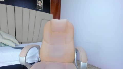 Megan online show from December 22, 2025, 3:14 am