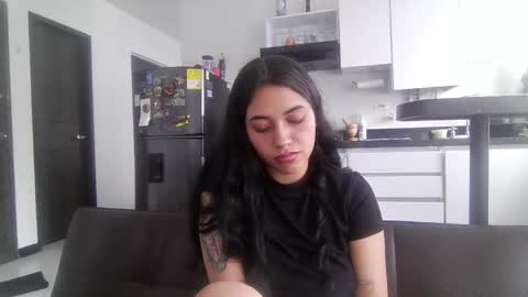 Snapshot of megan_lof chatting on November 18, 2025, 8:24 pm Megan online show from November 18, 2025, 8:24 pm