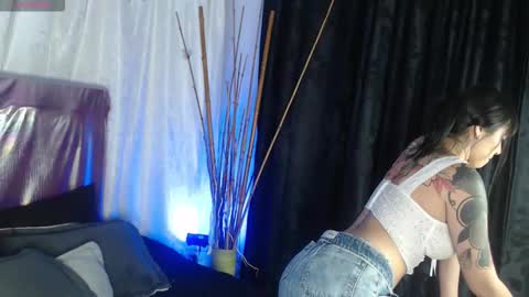 Valentina online show from September 28, 2025, 1:22 am