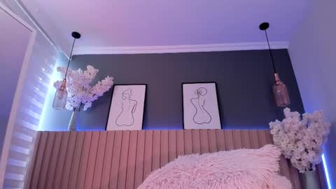     online show from February 15, 2025, 2:55 pm