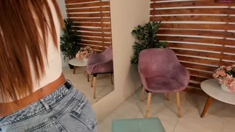 megan_raiin online show from February 5, 2025, 5:09 am