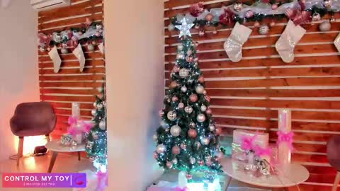 megan_raiin online show from December 19, 2025, 9:27 am