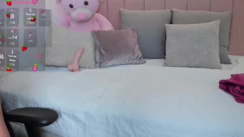 Snapshot of megan_sofiaa_ chatting on March 3, 2026, 12:22 pm Megan online show from March 3, 2026, 12:22 pm