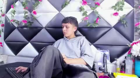 megan_thompsonn_ online show from November 27, 2025, 2:13 am