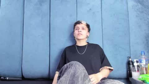 megan_thompsonn_ online show from April 16, 2026, 2:23 am