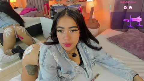 Snapshot of megan_thompsoon1 chatting on April 28, 2026, 12:43 pm Megan online show from April 28, 2026, 12:43 pm