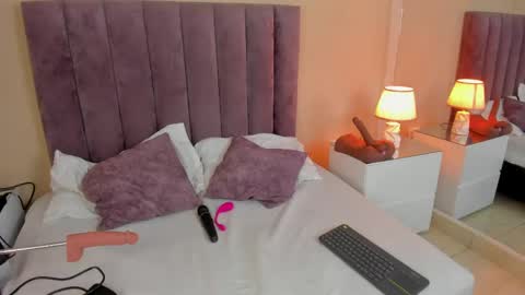 Snapshot of megan_thompsoon1 chatting on May 20, 2026, 12:33 pm Megan online show from May 20, 2026, 12:33 pm