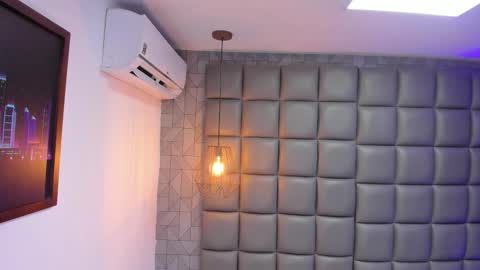 Snapshot of megan_woll chatting on February 3, 2026, 2:53 am Megan online show from February 3, 2026, 2:53 am