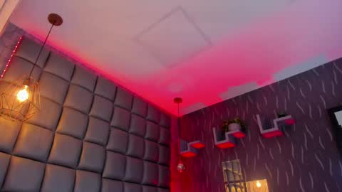 Megan online show from April 17, 2026, 7:50 pm