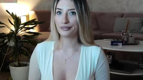 Snapshot of meganblazex chatting on May 20, 2026, 7:09 pm Megan online show from May 20, 2026, 7:09 pm