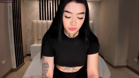 Megan Cross online show from November 23, 2025, 11:37 pm