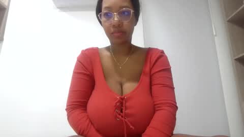 Snapshot of meganhotxx2 chatting on January 23, 2025, 5:13 am megan online show from January 23, 2025, 5:13 am