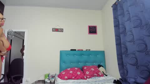 Snapshot of meganhotxx2 chatting on February 6, 2025, 5:25 am megan online show from February 6, 2025, 5:25 am