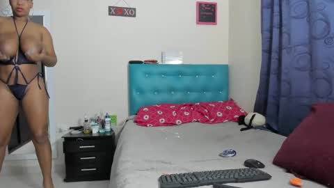 Snapshot of meganhotxx2 chatting on March 12, 2025, 7:06 pm megan online show from March 12, 2025, 7:06 pm
