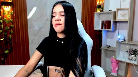 meganlara online show from September 13, 2025, 7:02 pm